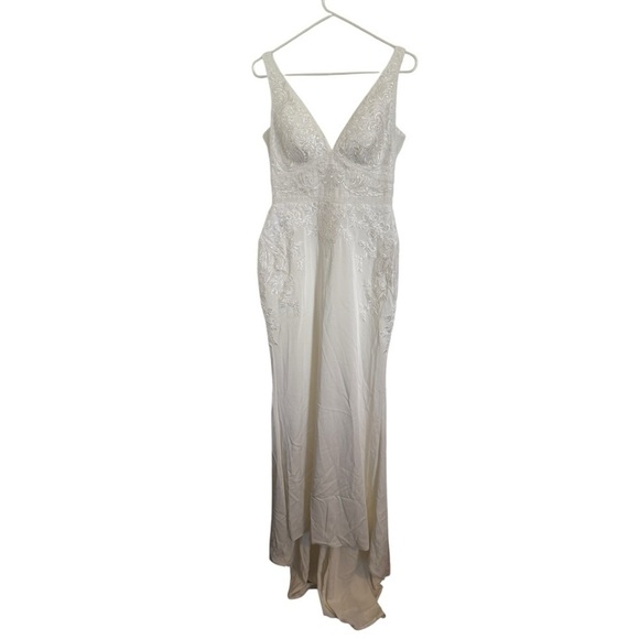 AZAZIE Arbor Diamond White Champagne Mermaid Lace Satin Dress - NWT - Picture 1 of 12